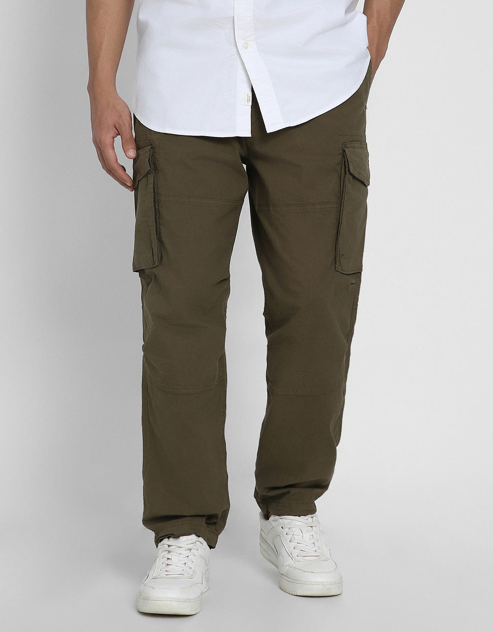 Pack of 2 American Eagle Cargos – Comfort Meets Cool (Dark Brown+ Beige)