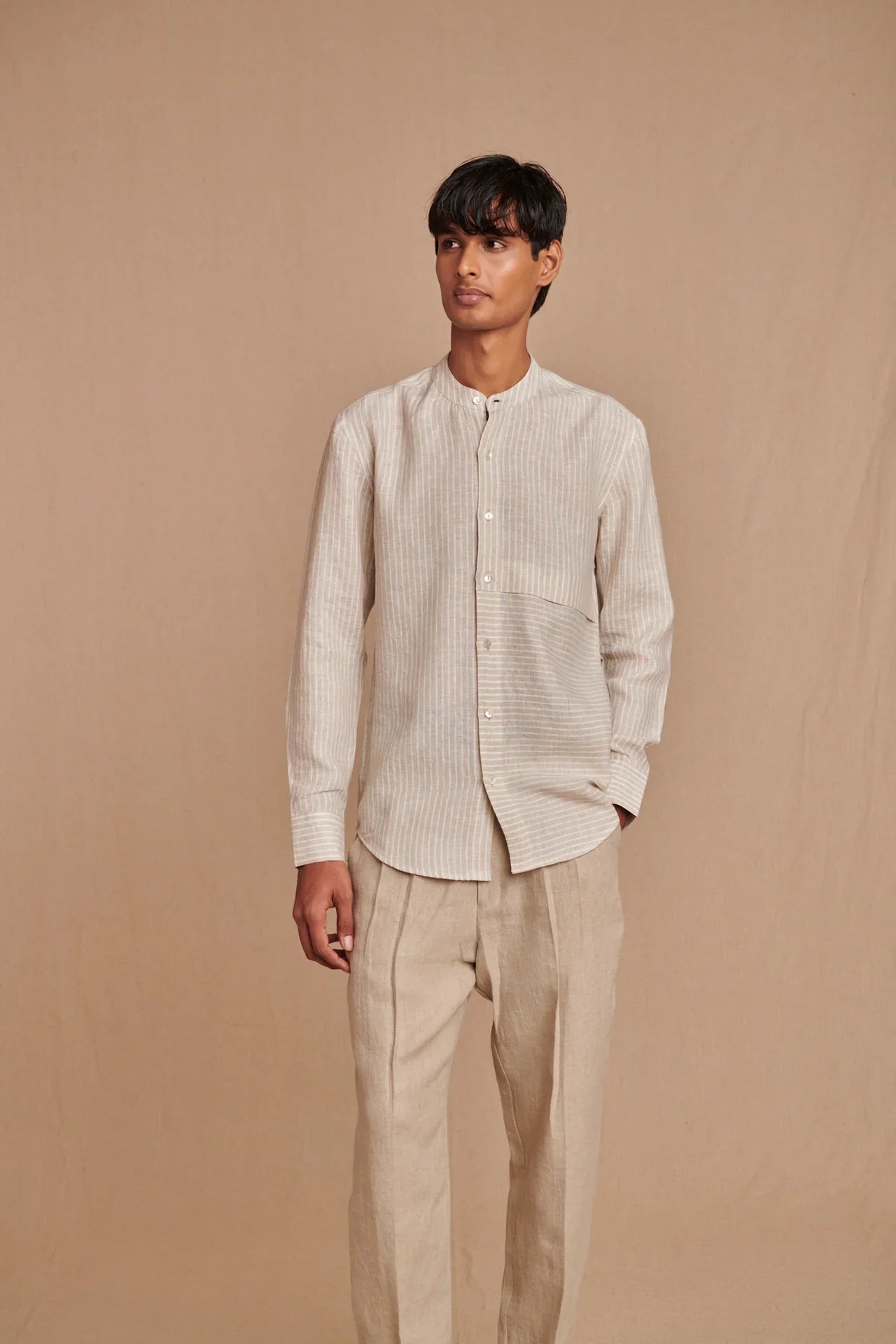Undyed Linen Men's Pleated Tappered Pants