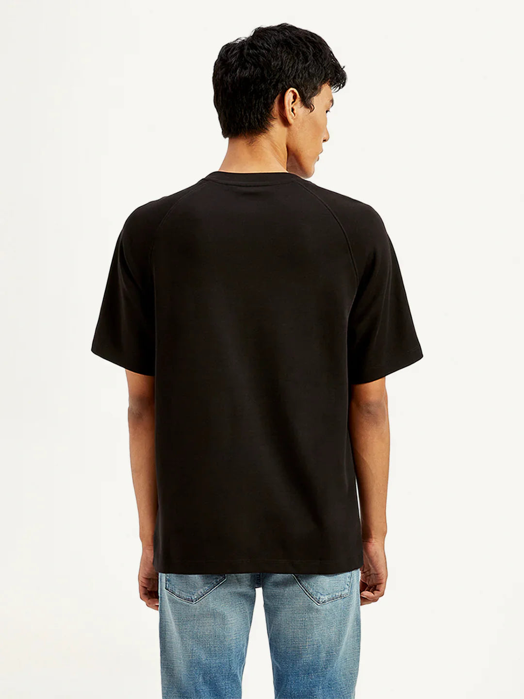 Levi's Men Solid Crew Neck Utility T-Shirt