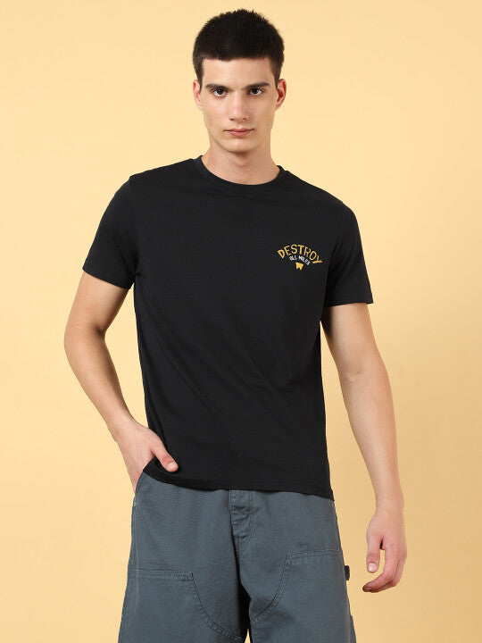 Wrangler Men Black Graphic Print Crew Neck Regular Fit T-Shirt