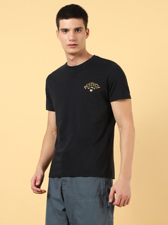 Wrangler Men Black Graphic Print Crew Neck Regular Fit T-Shirt